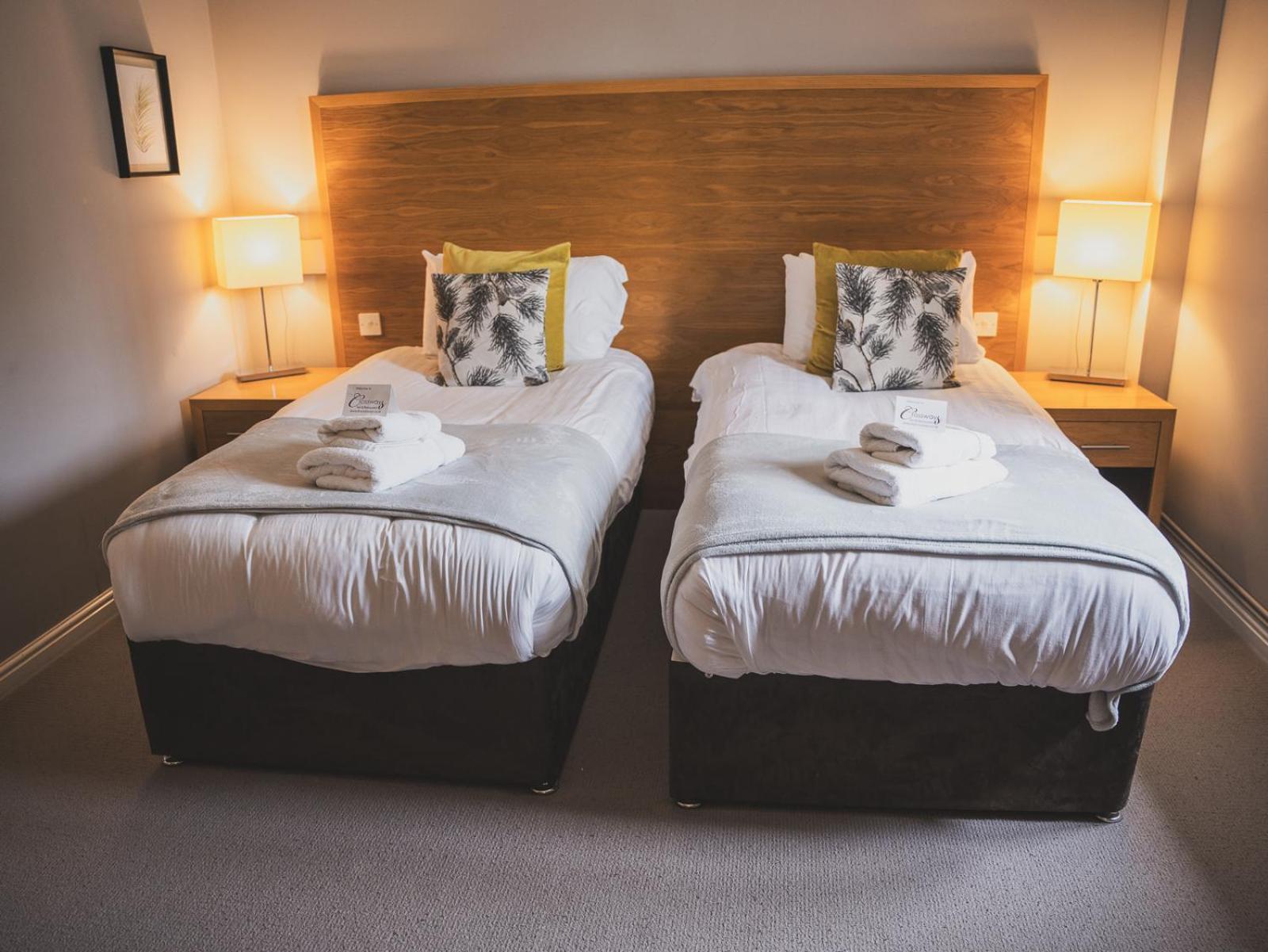 Crossways Hotel เวลส์ ภายนอก รูปภาพ